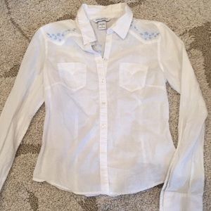 Embroidered western/cowgirl-inspired a&f shirt